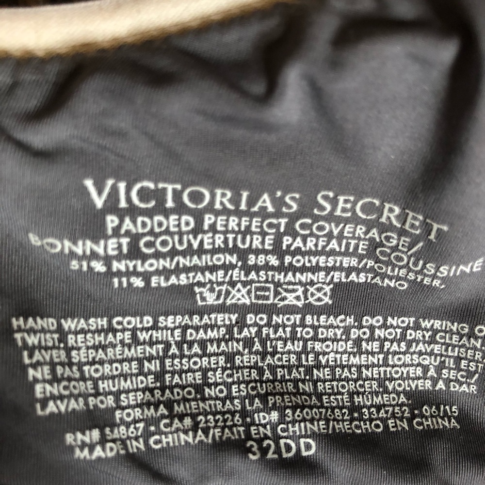 Victoria Secret Bra - Picture 2 of 3